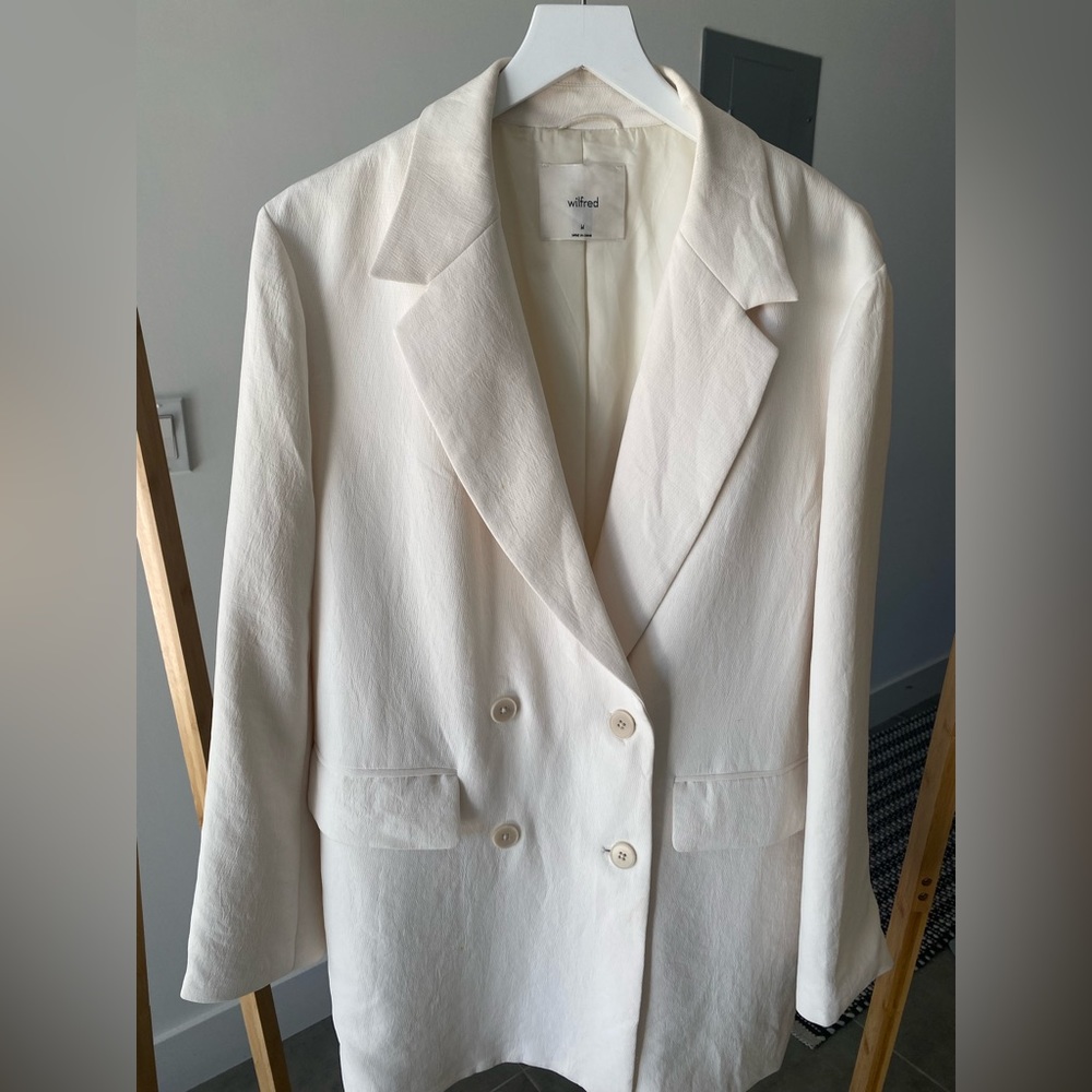 Cream Aritzia Babaton Cherelle Blazer